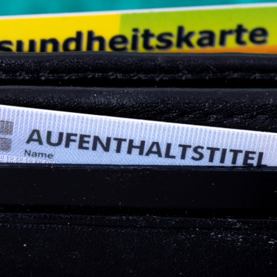 § 5 AufenthG gibt wieder, unter welchen Voraussetzungen ein Aufenthaltstitel erteilt werden muss.